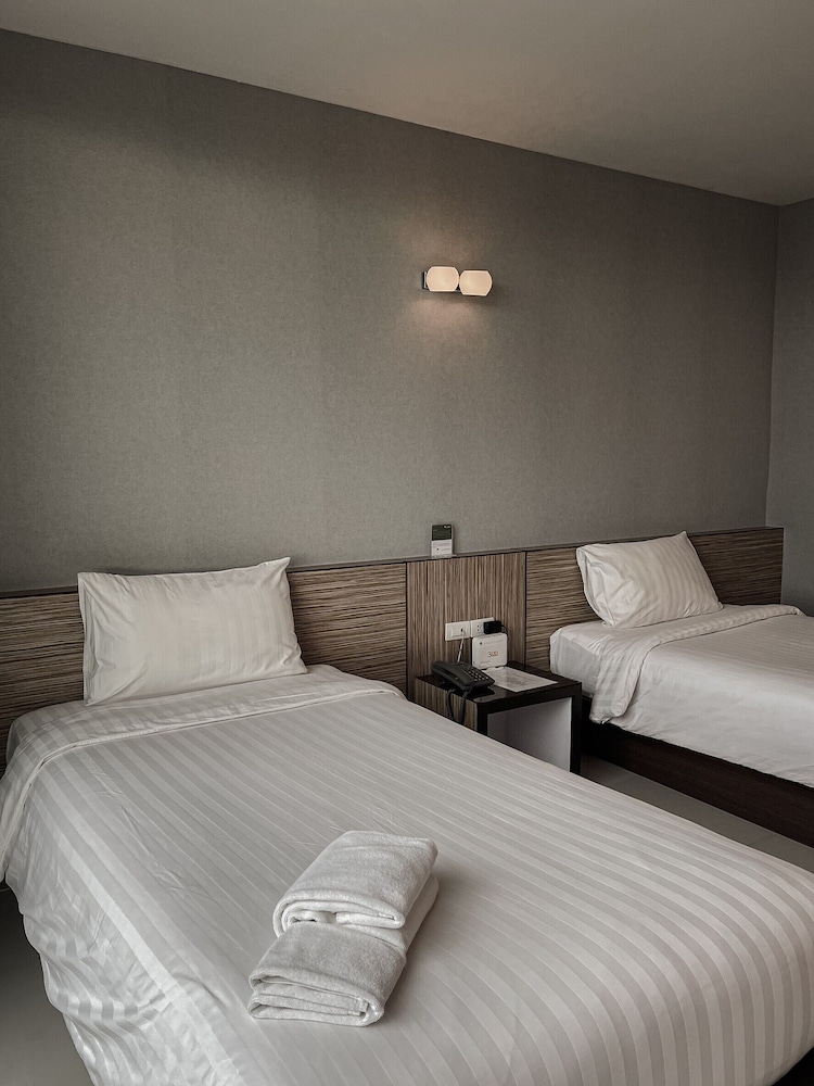 Superior Twin Room - Photo 9