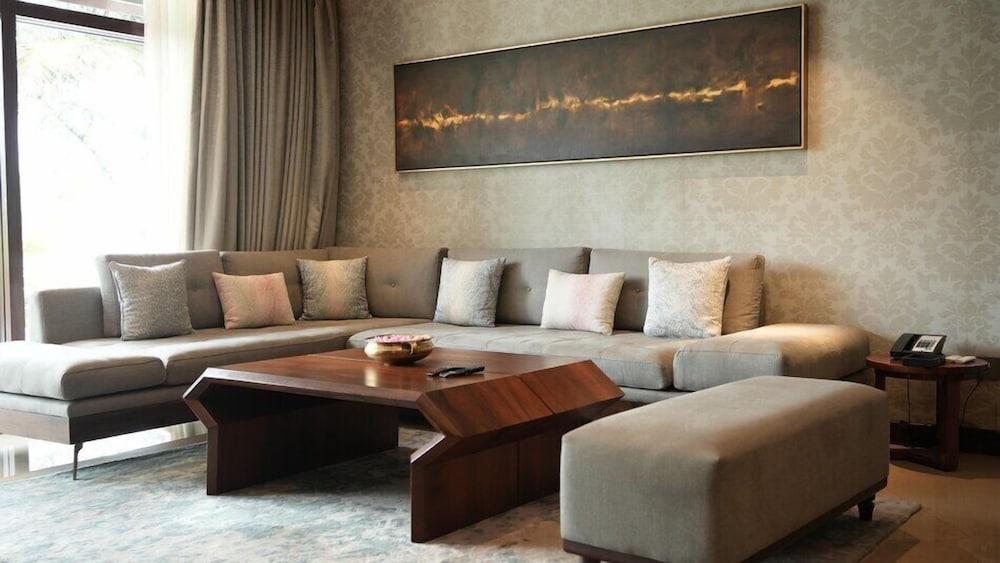 Royal Suite, 2 Bedrooms (with Plunge Pool)