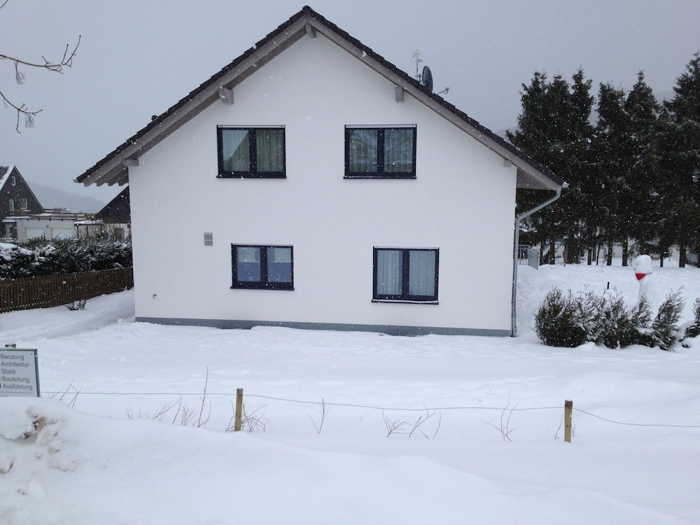 Villa photo 1