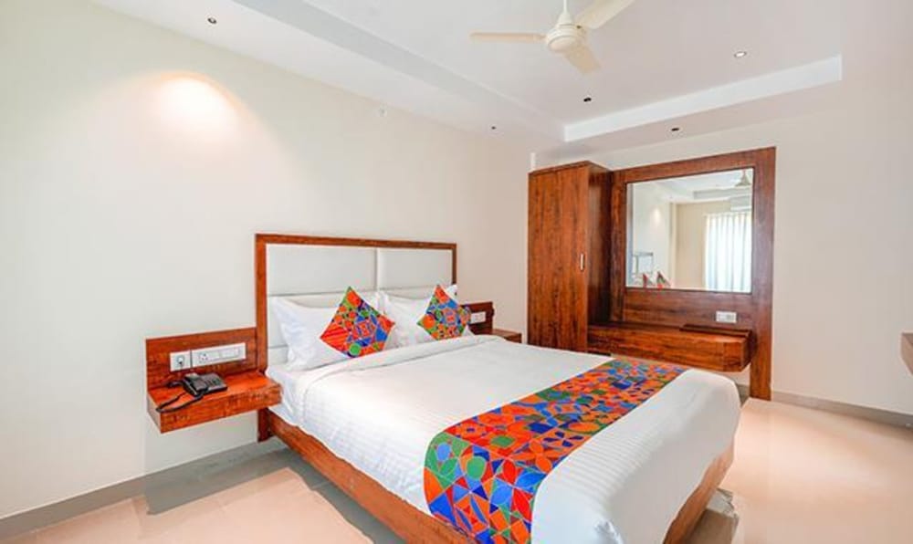Deluxe Room - Photo 1