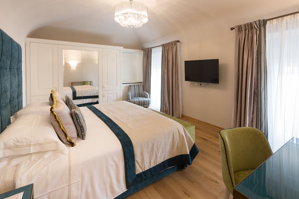 Double Room - Photo 3