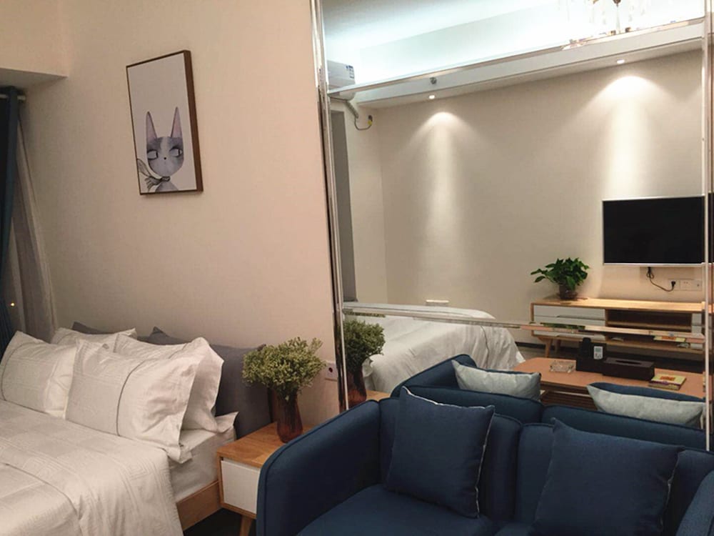 Deluxe King Room photo 3