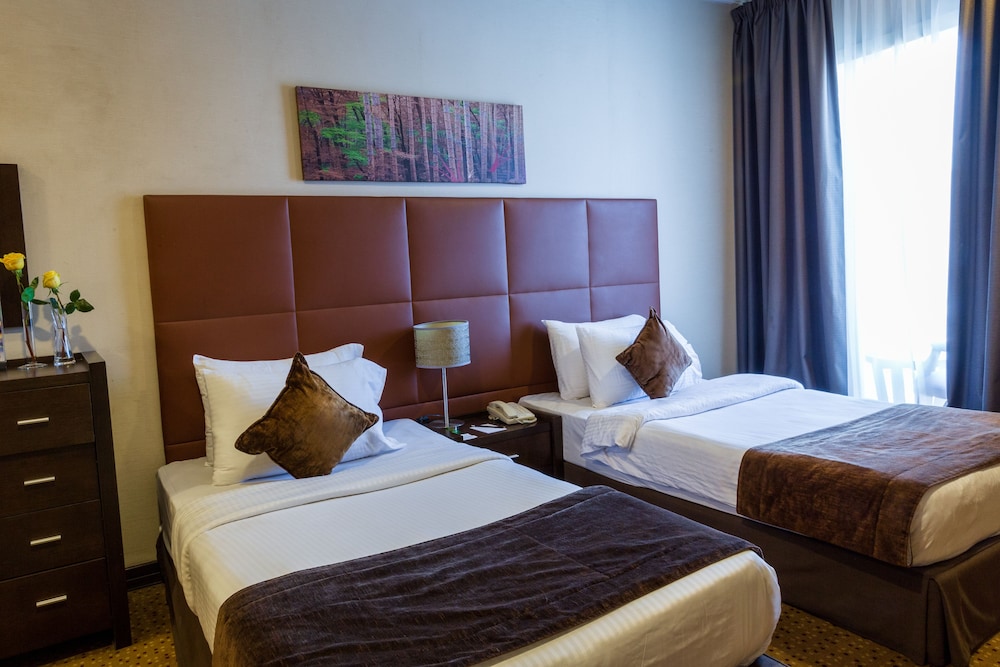 Deluxe Double Room Single Use, 2 Twin Beds, City View - Photo 10