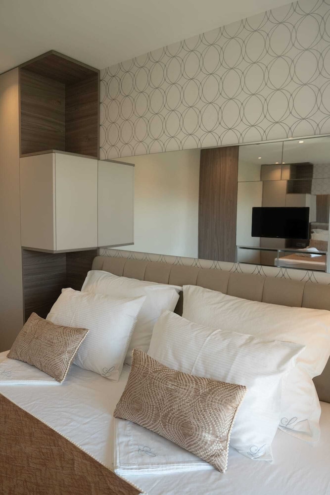 Elite Apartment photo 3