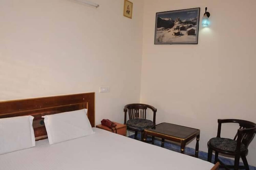 Deluxe Double Room Single Use, 1 Double Bed, Non Smoking, City View photo 3