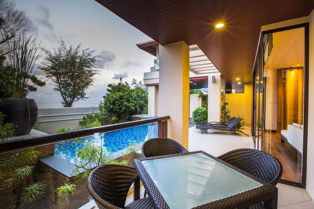 Suite, 2 Bedrooms, Private Pool, Sea View - Photo 11