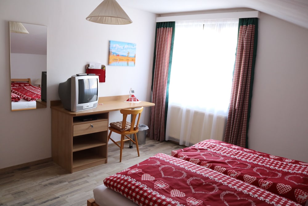 Standard Double Room photo 3