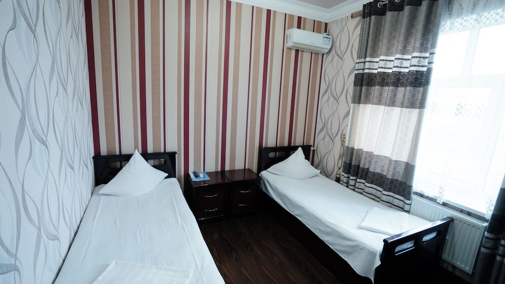Standard Twin Room, City View photo 1