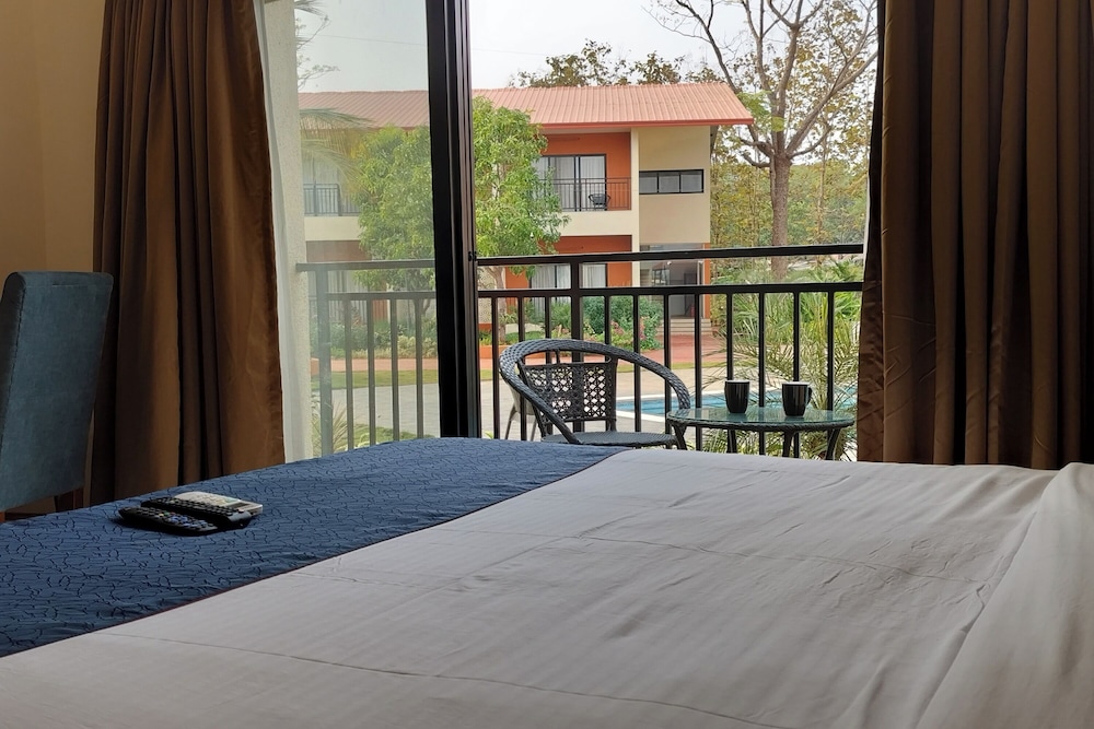 Executive Room - Photo 9