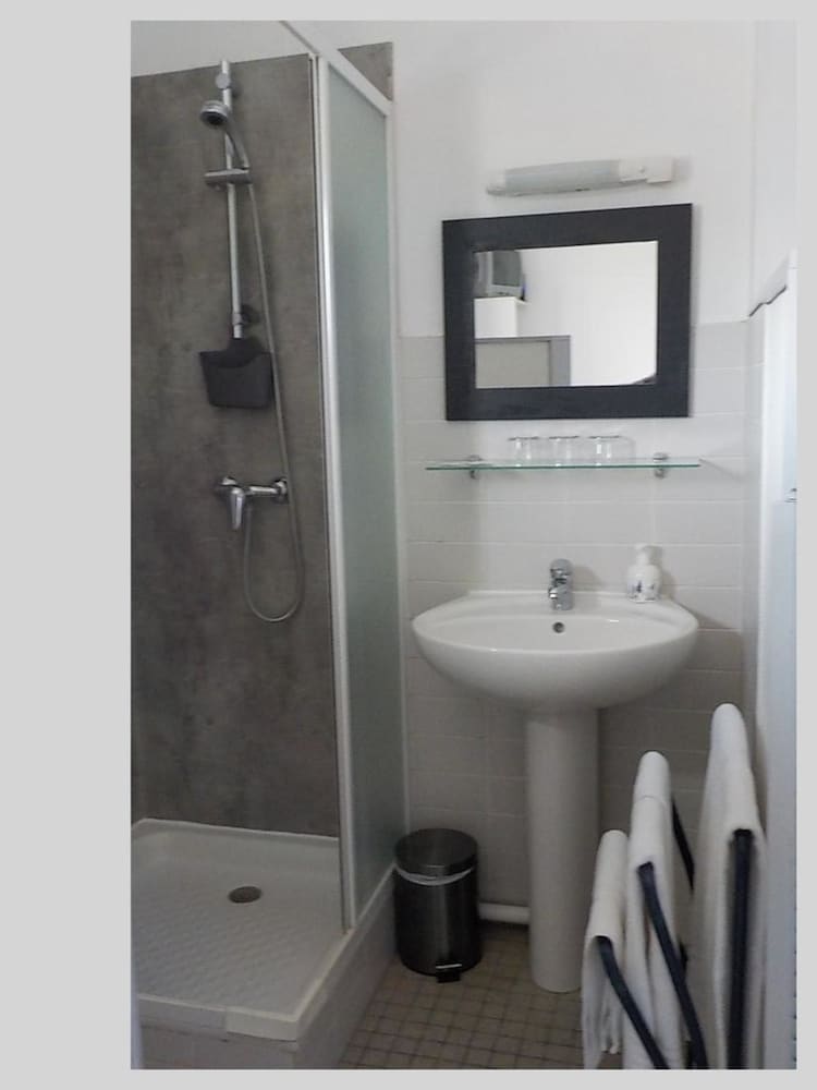 Double Room, Shared Bathroom photo 2