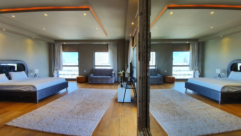 Luxury Room, City View photo 1