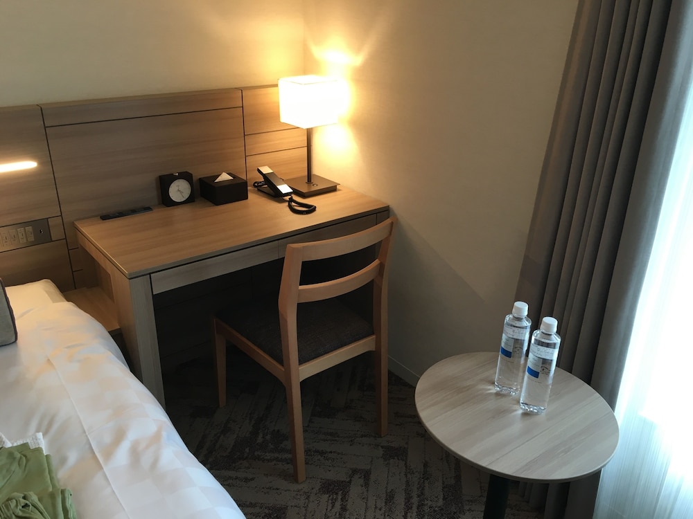 Deluxe Queen Room, Non Smoking - Photo 4