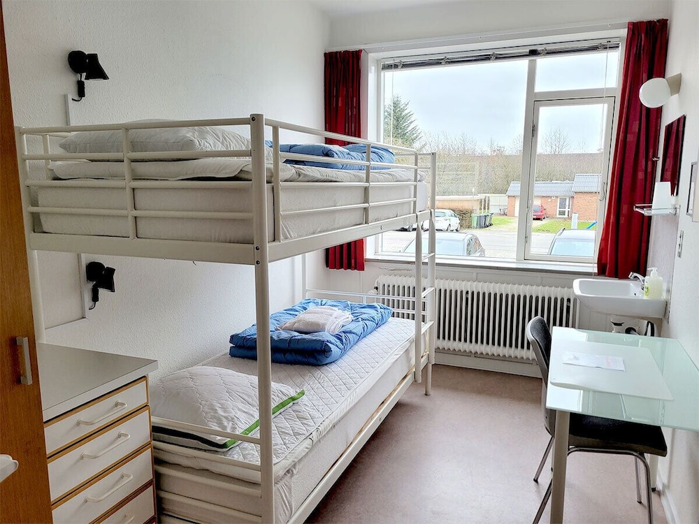 Economy Room, Shared Bathroom