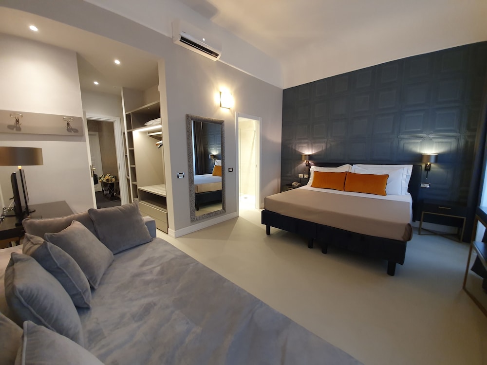 Junior Double or Twin Room photo 3