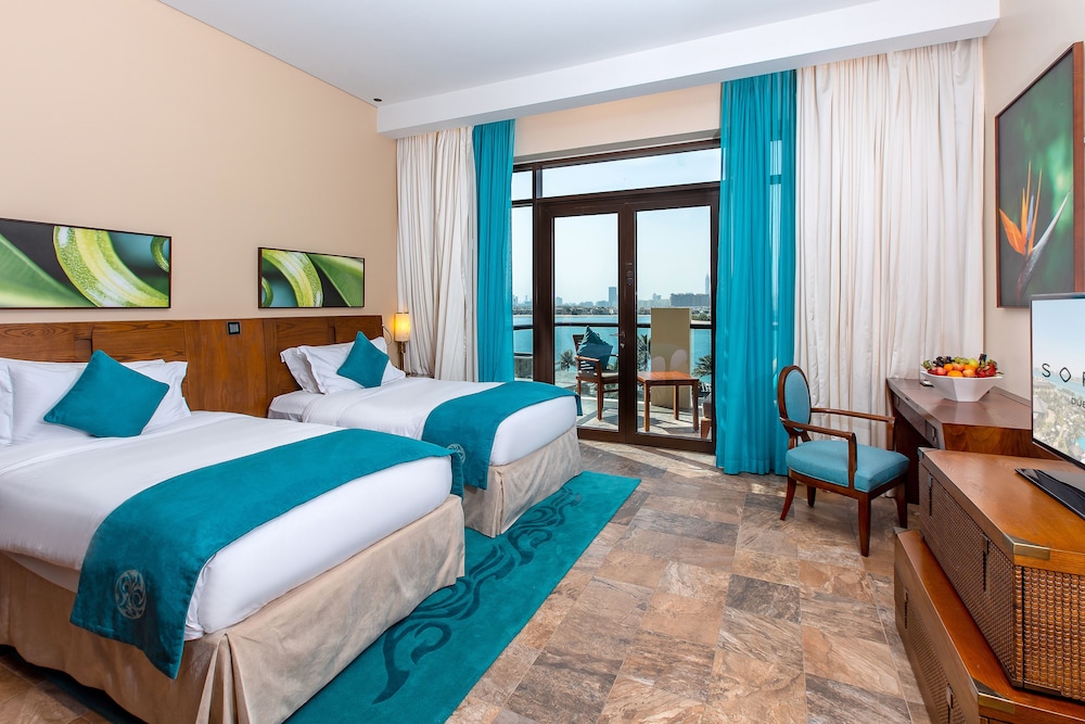 Luxury Twin Room, 2 Twin Beds, Balcony (Palm View)