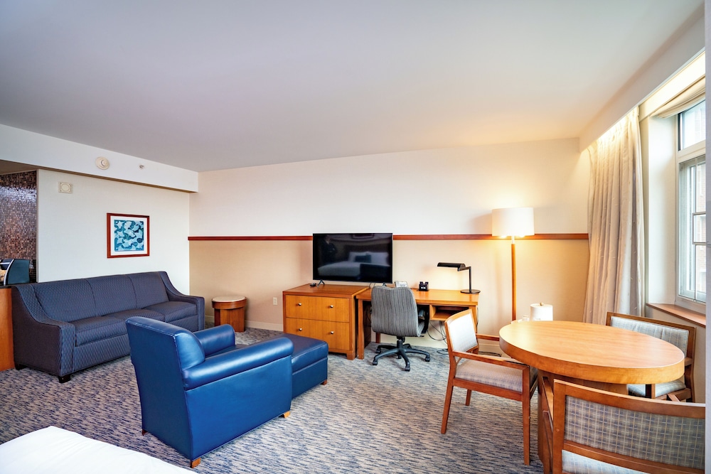 Deluxe Room, 2 Queen Beds - Photo 1