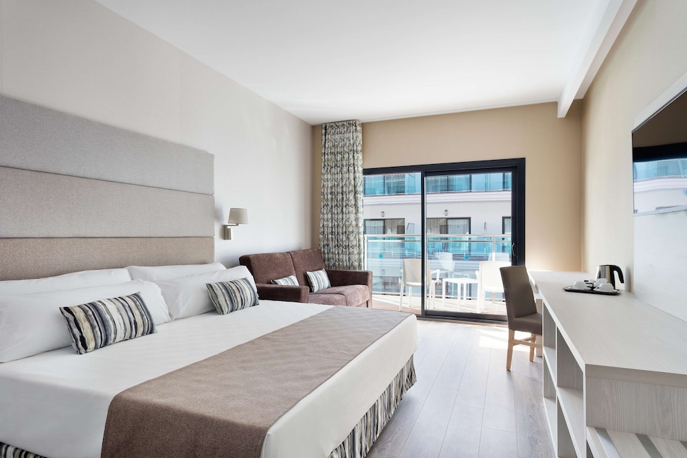 Superior Room (1 Adult)