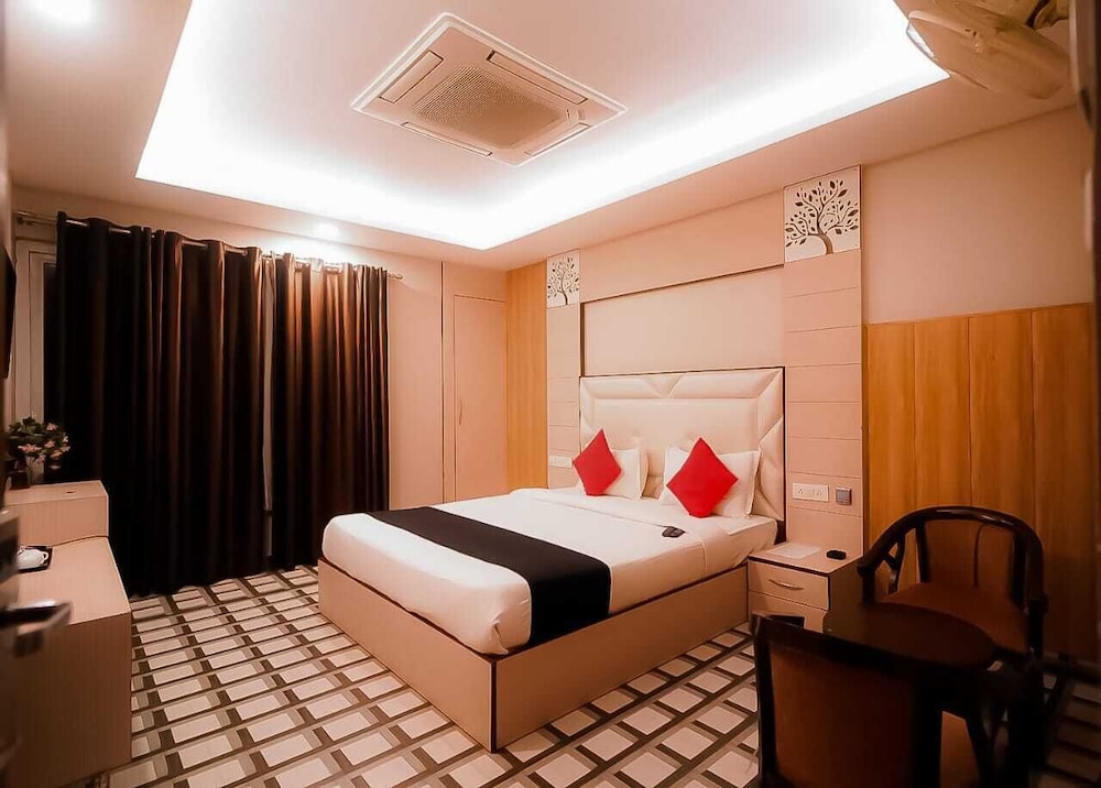 Deluxe Double Room, Non Smoking, City View