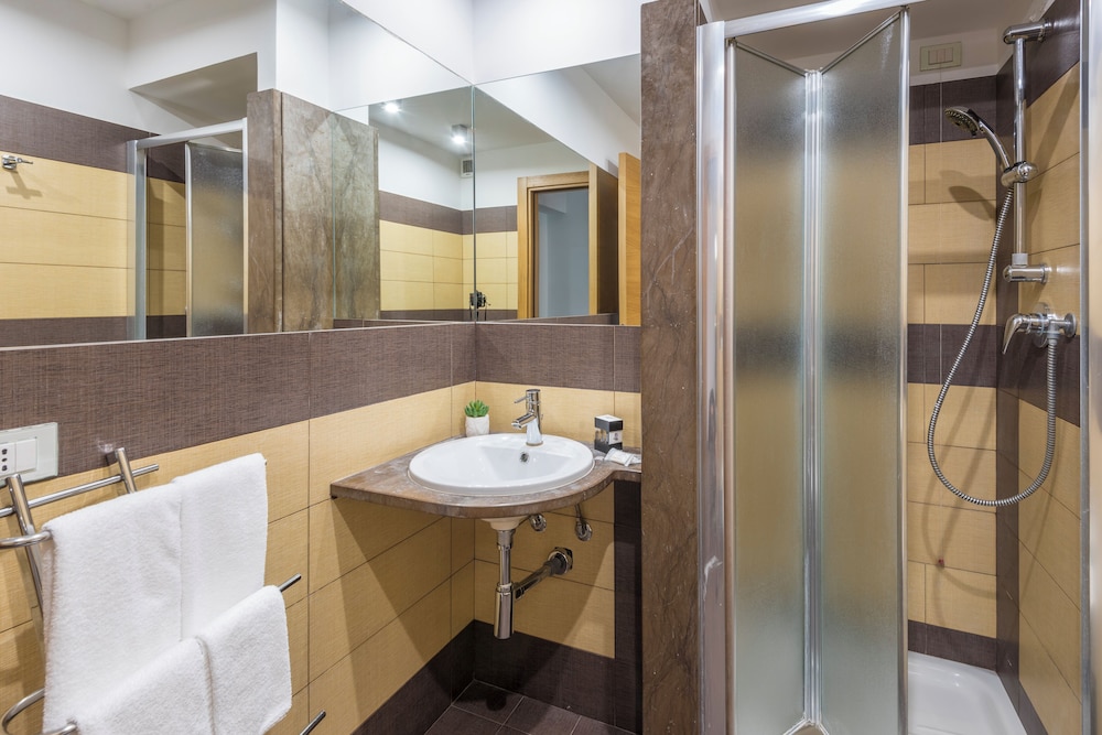 Superior Triple Room - Photo 13