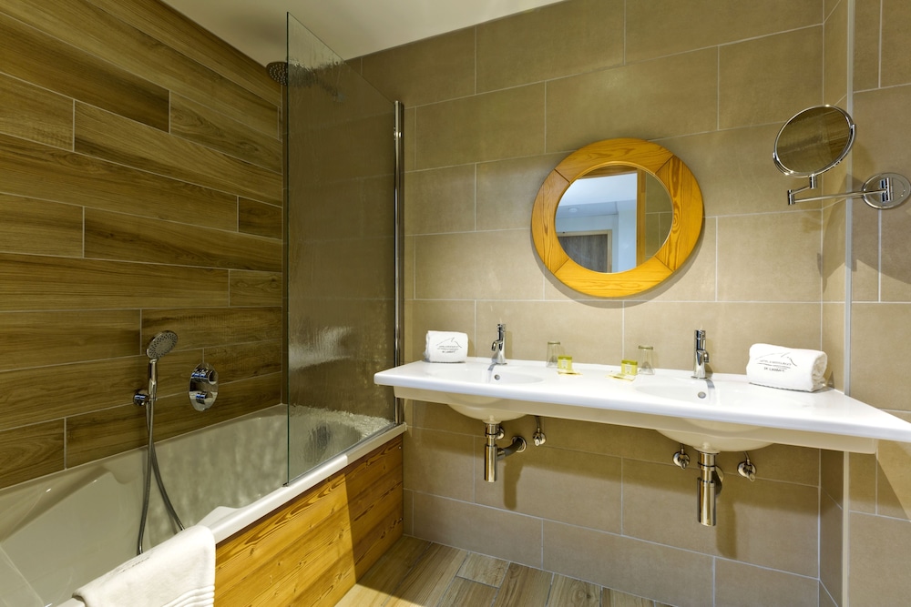 Deluxe Double Room, Balcony photo 2