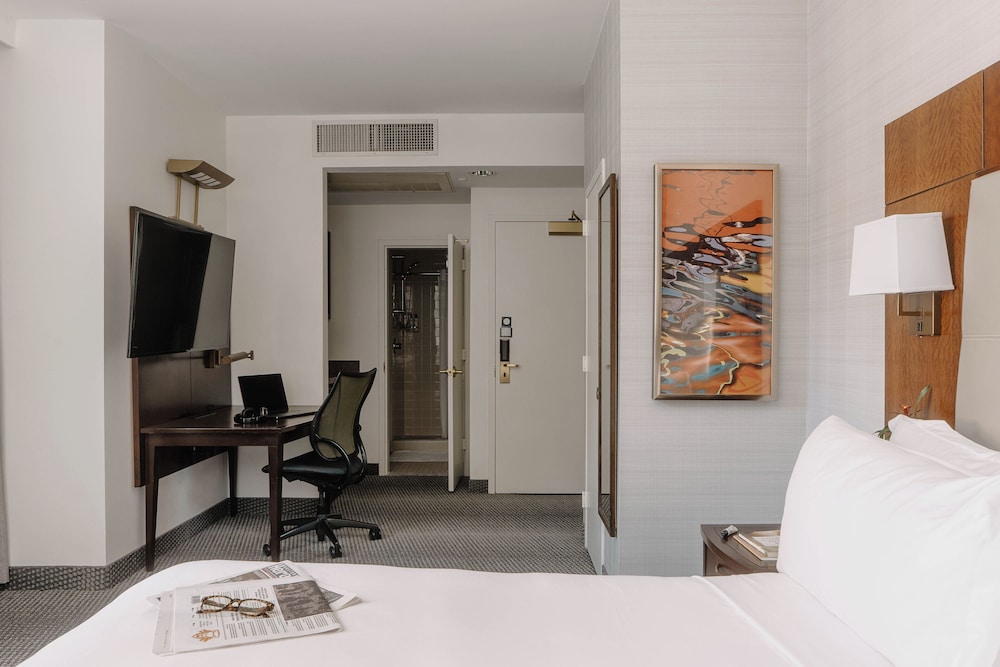 Superior Room, 1 Queen Bed, Kitchenette - Photo 4