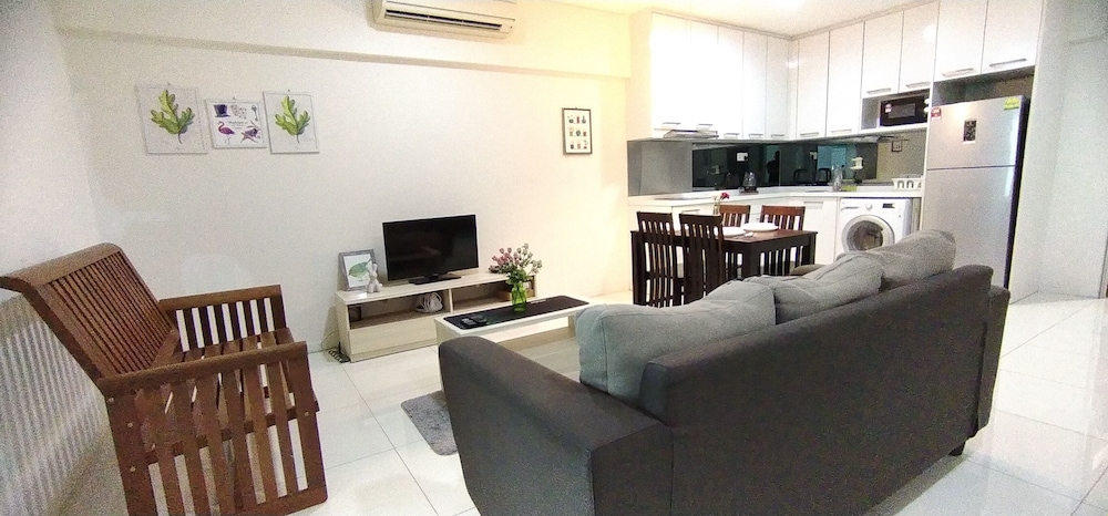 Apartment, 3 Bedrooms, City View