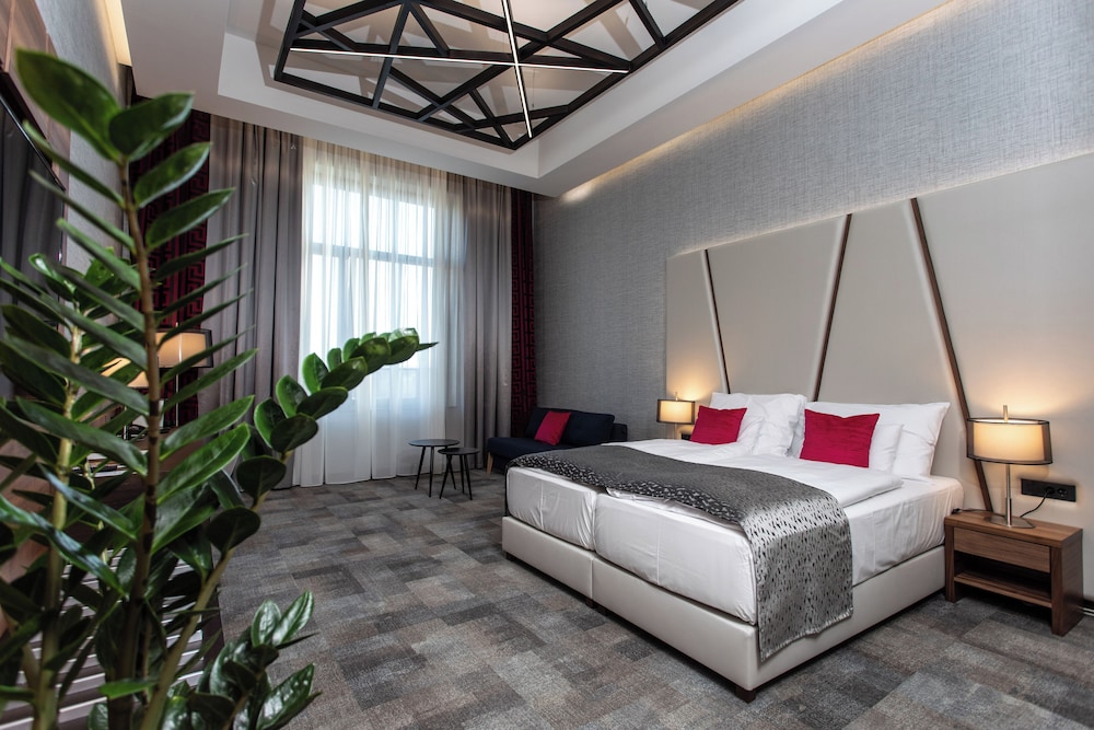 Superior Triple Room photo 3
