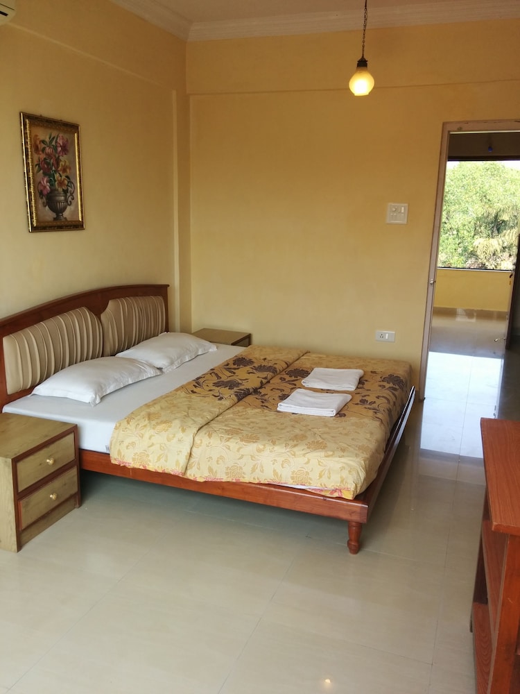 Deluxe Double Room, 1 King Bed photo 1