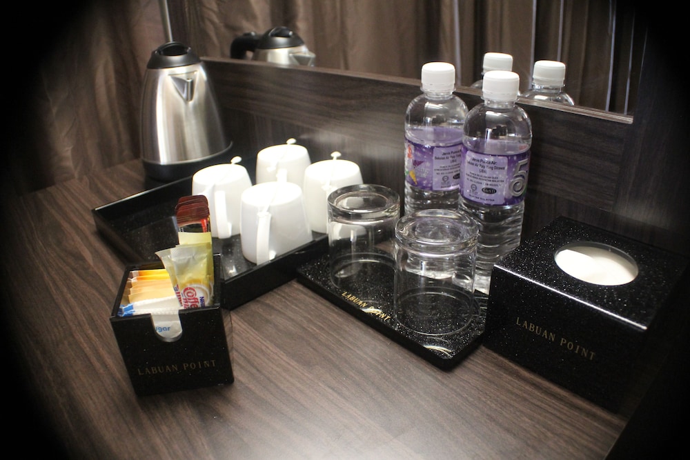 Deluxe Room, 1 King Bed, Non Smoking photo 3