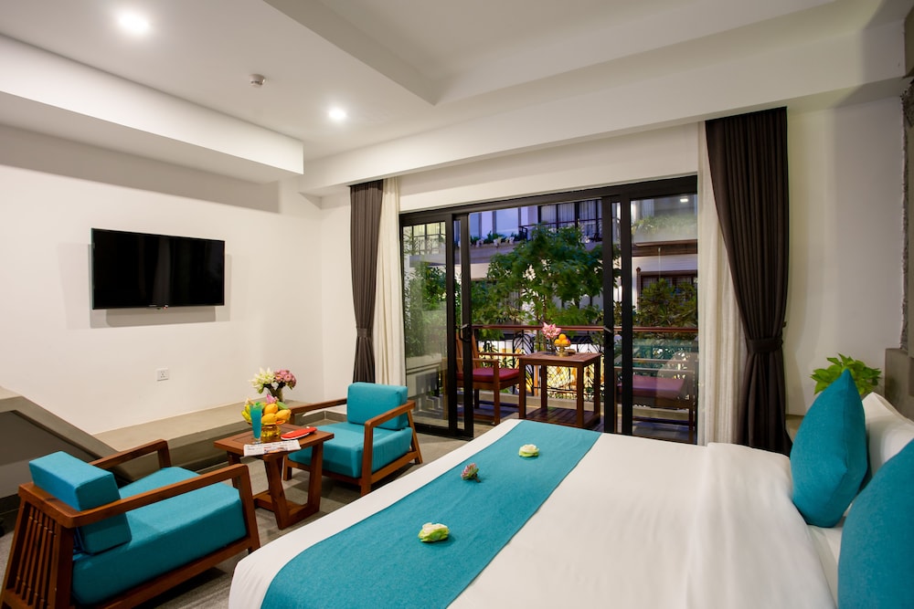 Deluxe Double Room, 1 King Bed - Photo 5