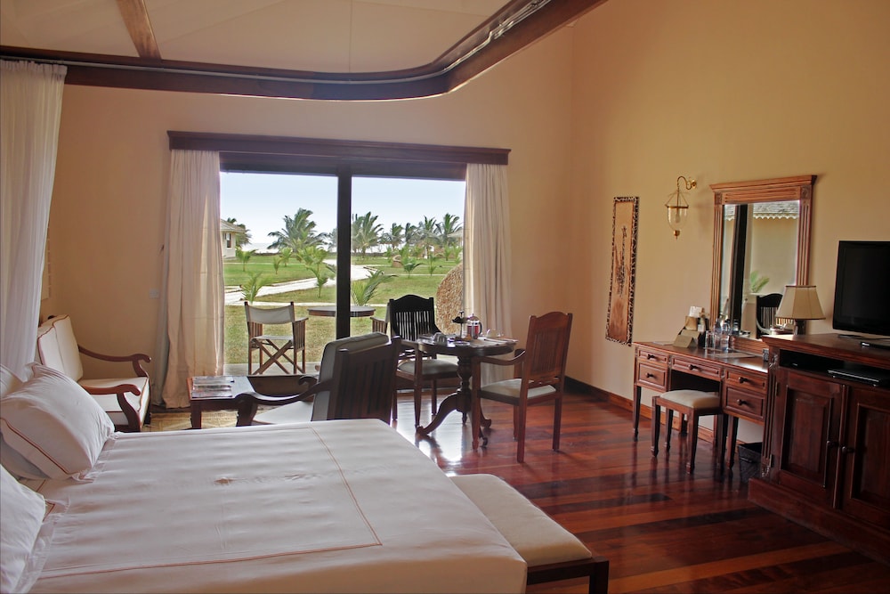 Suite - Photo 1