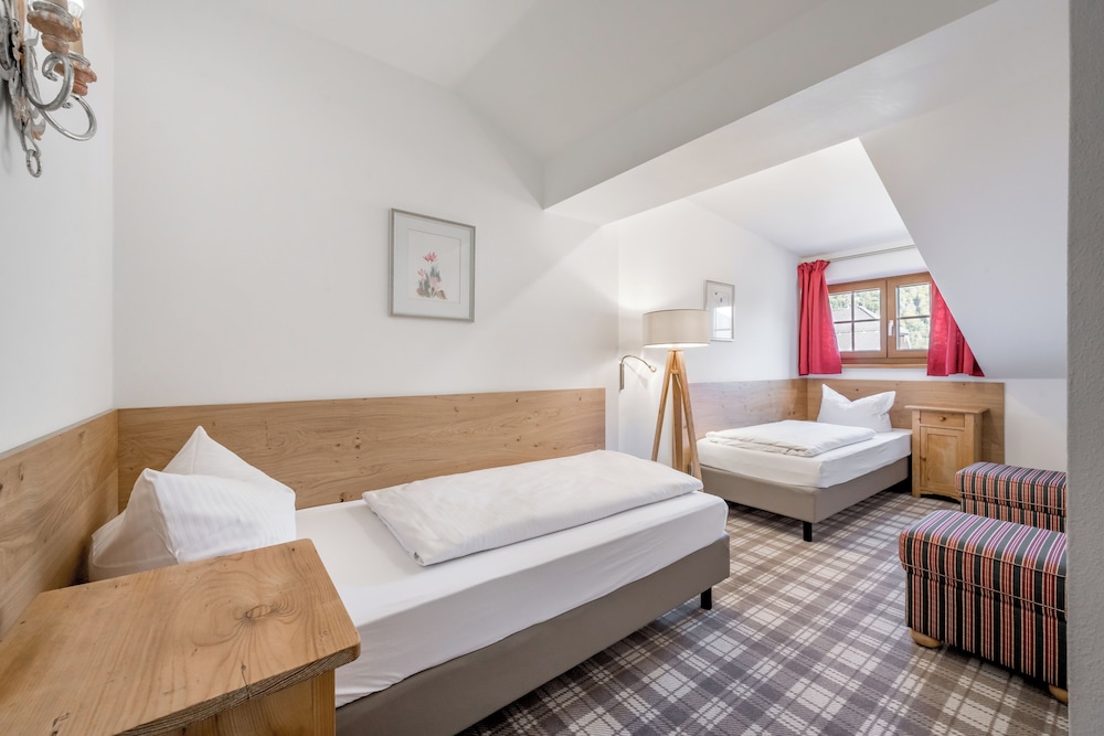 Executive Suite, 2 Bedrooms, Non Smoking, Mountain View photo 2