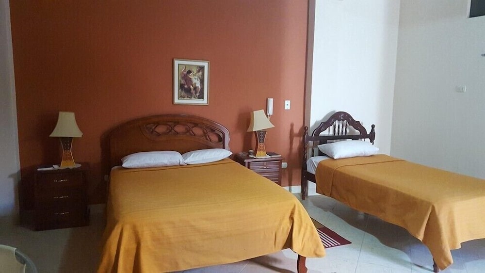 Family Room (Air Conditioning)