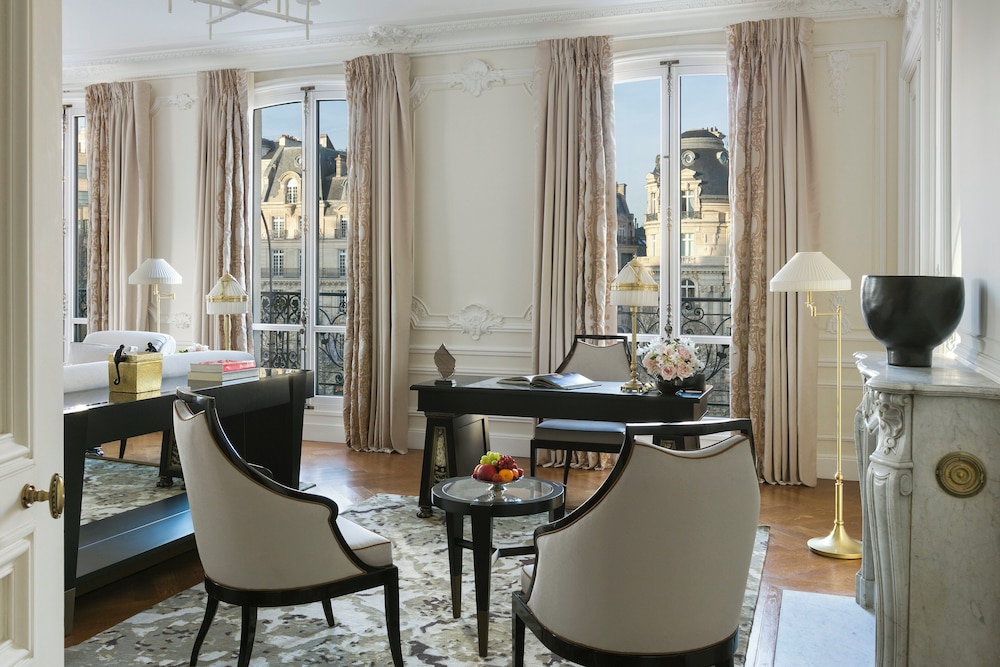 Signature Suite (Arc de Triomphe) photo 3