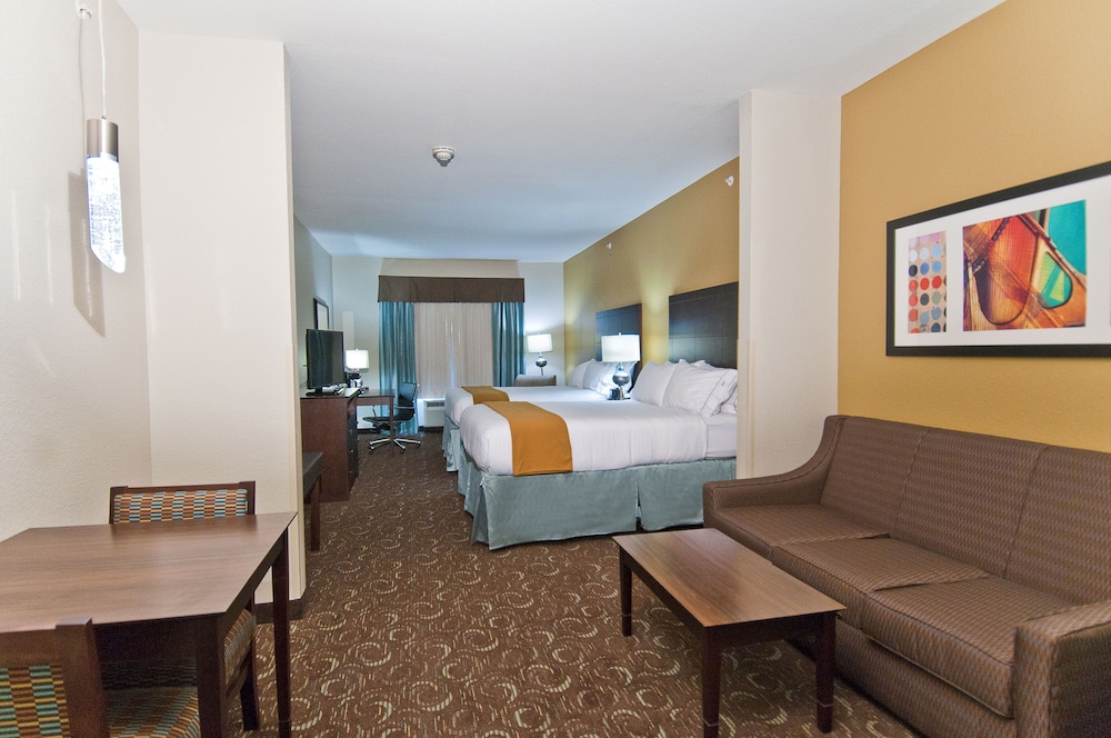 Standard Room thumbnail 5