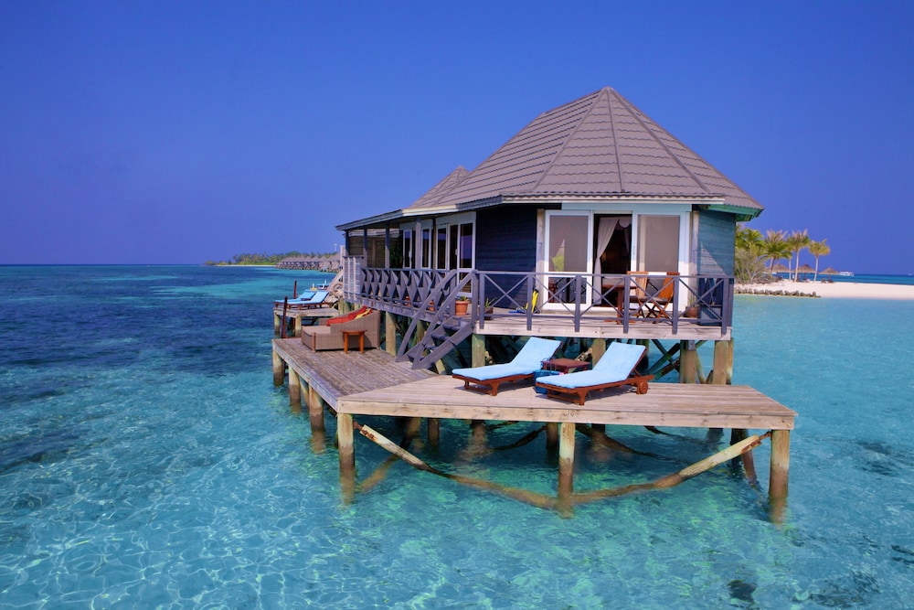 Sangu Water Villa - Photo 2