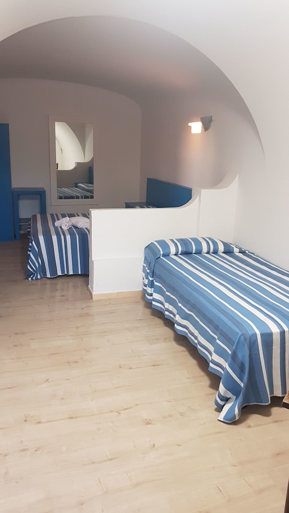 Family Apartment photo 2