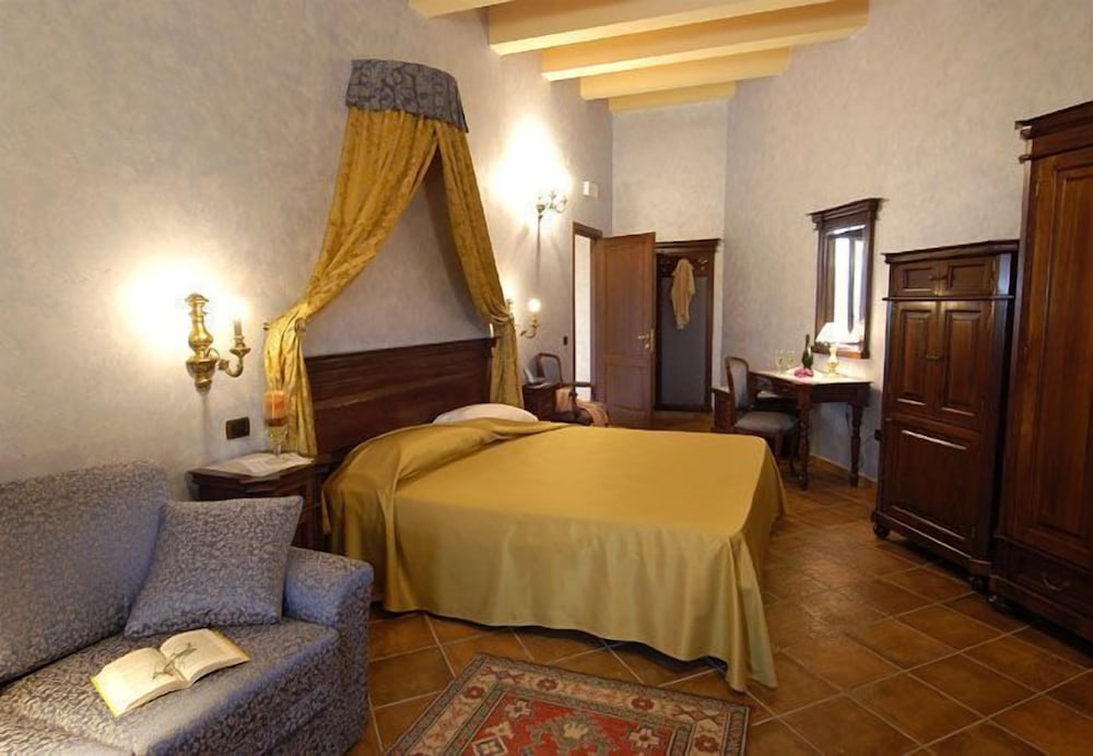 Comfort Quadruple Room