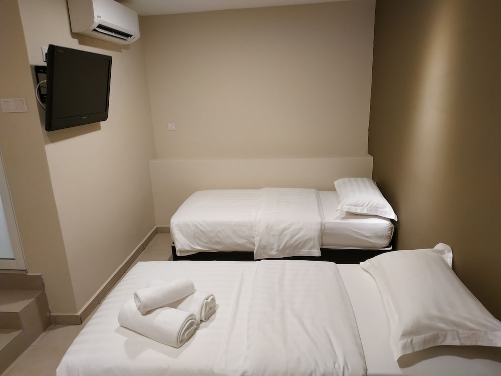 Superior Twin Room - Photo 1