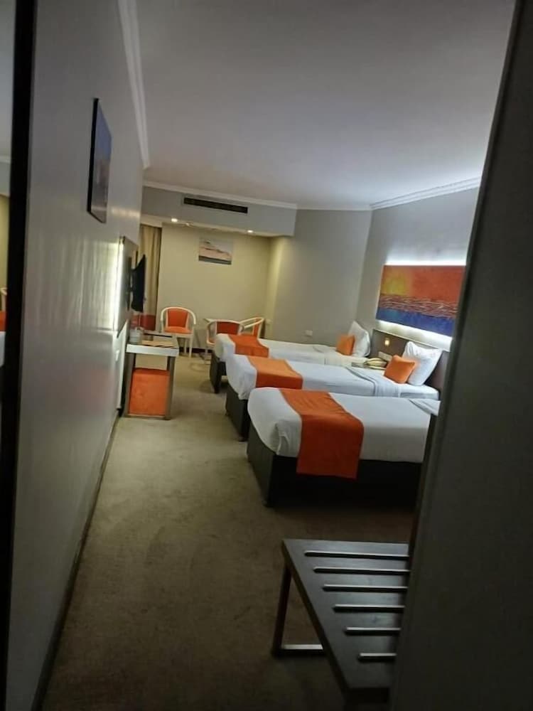 Standard Triple Room photo 2