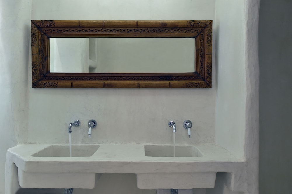 Superior Suite - Photo 7