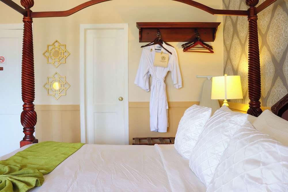 Deluxe Suite, Garden View