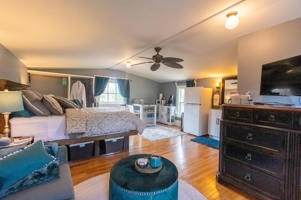 Studio Suite photo 1