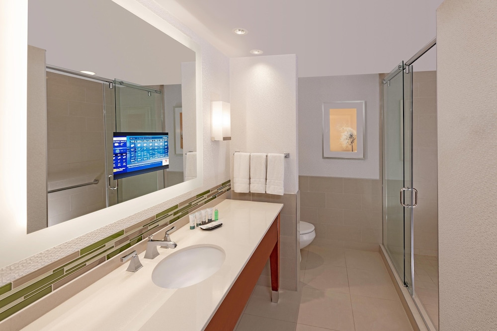Junior Suite, 1 King Bed - Photo 3