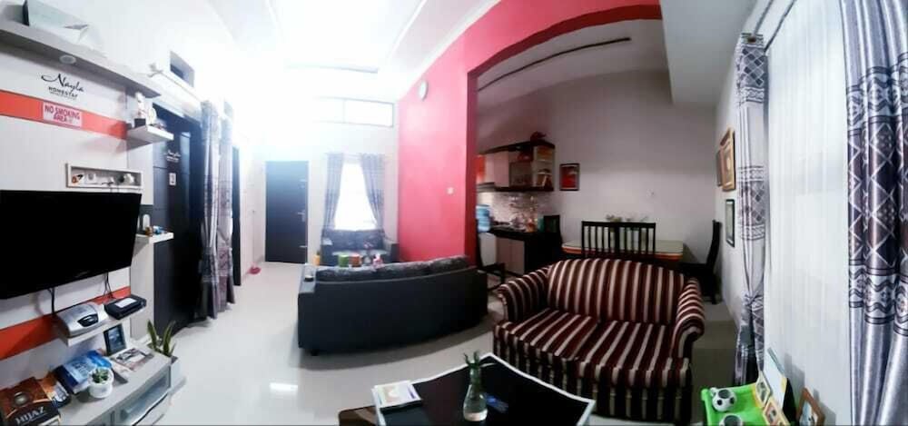 House, 3 Bedrooms photo 1