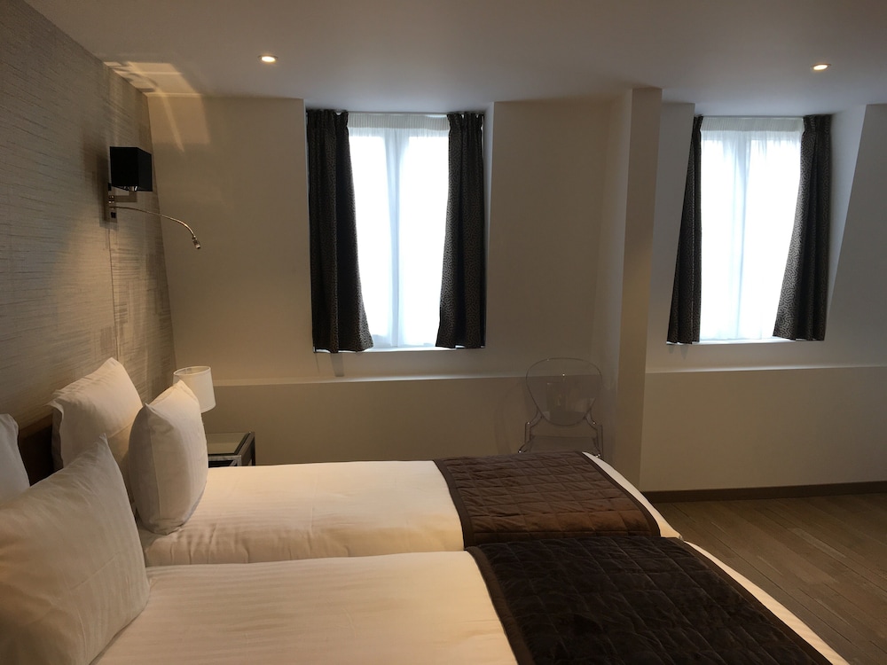 Deluxe Twin Room photo 3