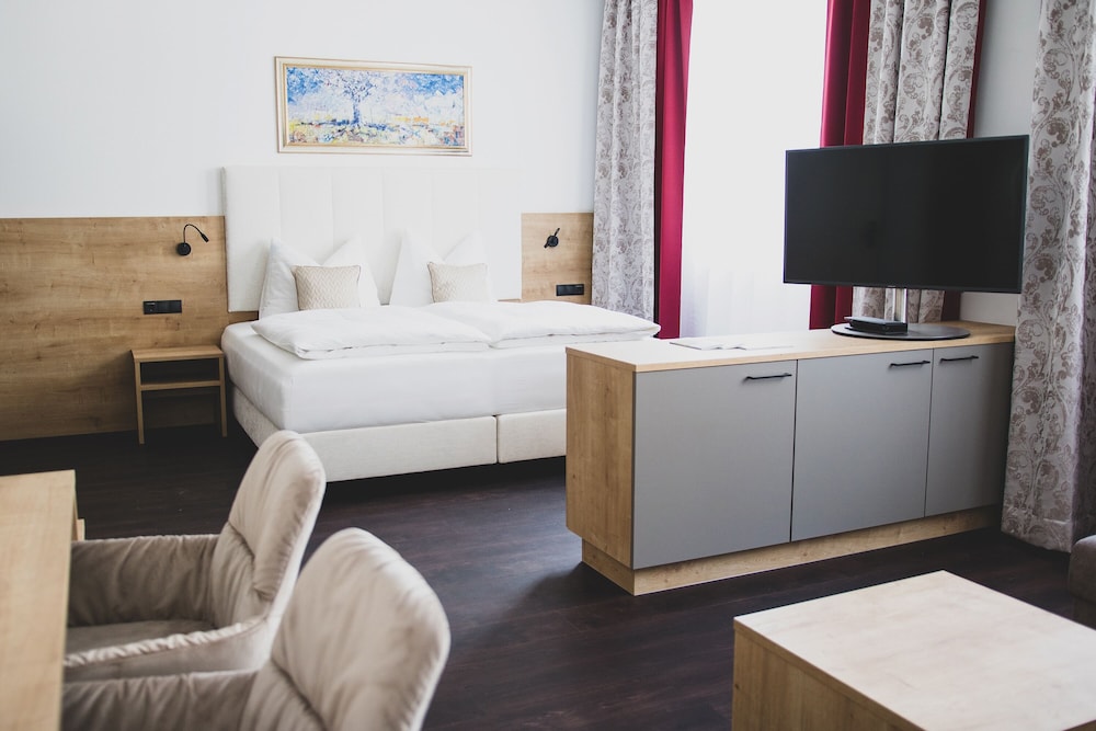 Deluxe Studio Suite photo 1
