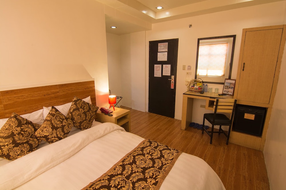 Deluxe Room - Photo 1
