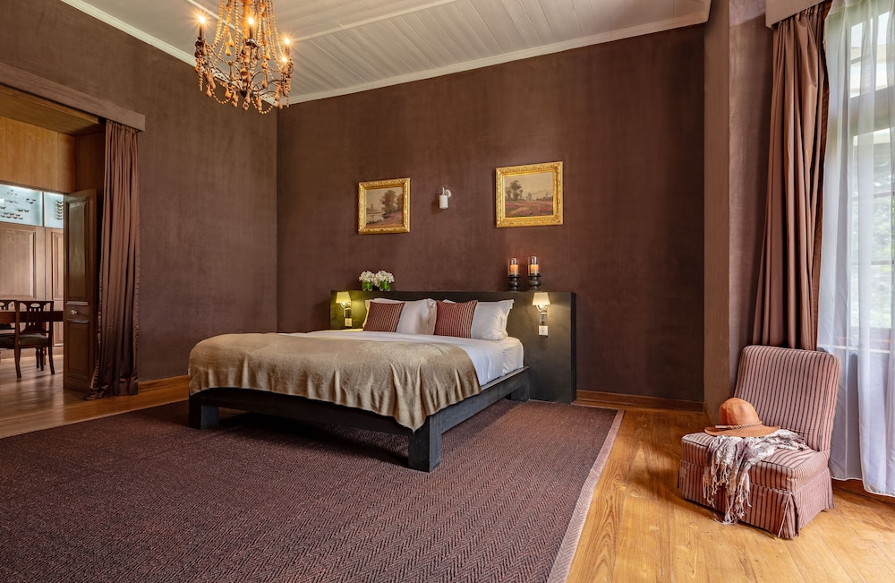 Master Room photo 3