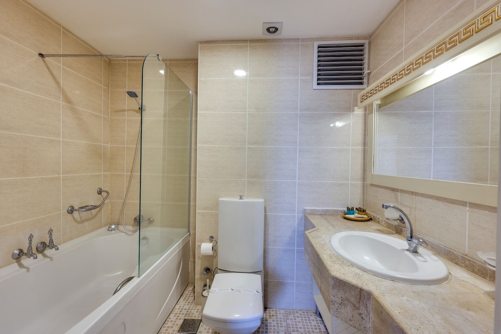 Standard Room, City View photo 3